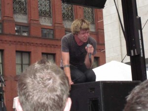090802_prov_cageelephant43